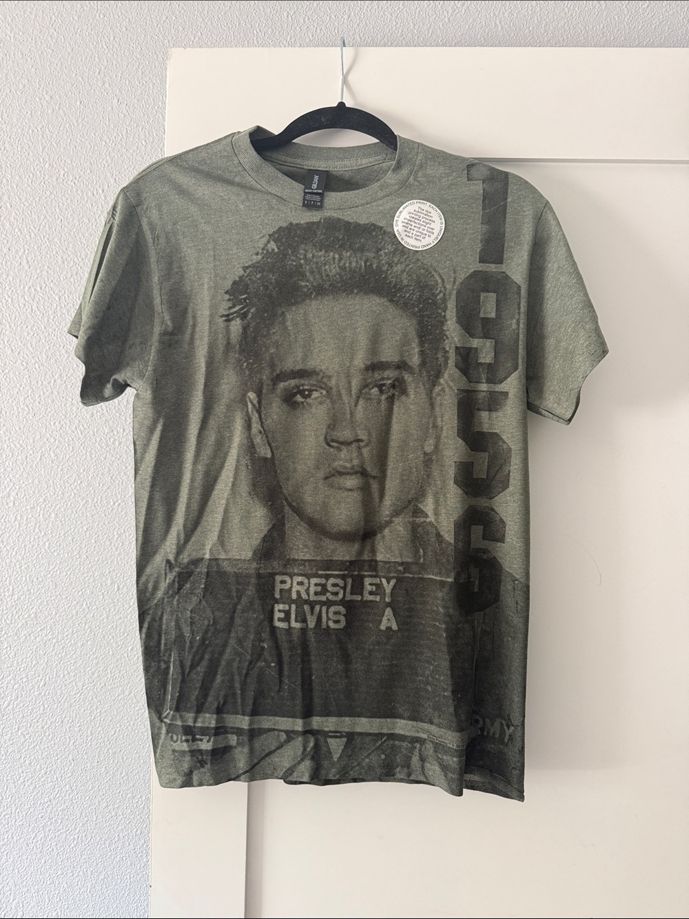 Graphic Olive Green Men’s T-Shirt - Elvis Presley Design